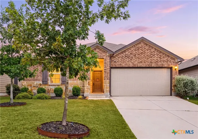 Photo 2 of Single family home for sale at 204 Yucca Dr, Seguin, TX 78155 | MLS# 622848 | Listing updated on 2026-08-21