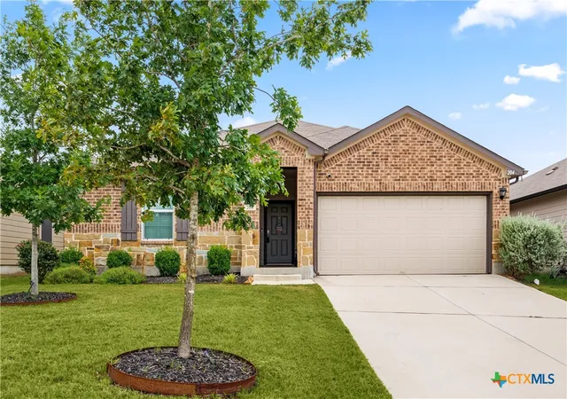 Photo 4 of Single family home for sale at 204 Yucca Dr, Seguin, TX 78155 | MLS# 622848 | Listing updated on 2026-08-21