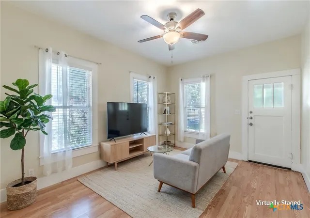 Photo 3 of Single family home for sale at 738 N Wall St, Belton, TX 76513 | MLS# 622558 | Listing updated on 2026-08-17