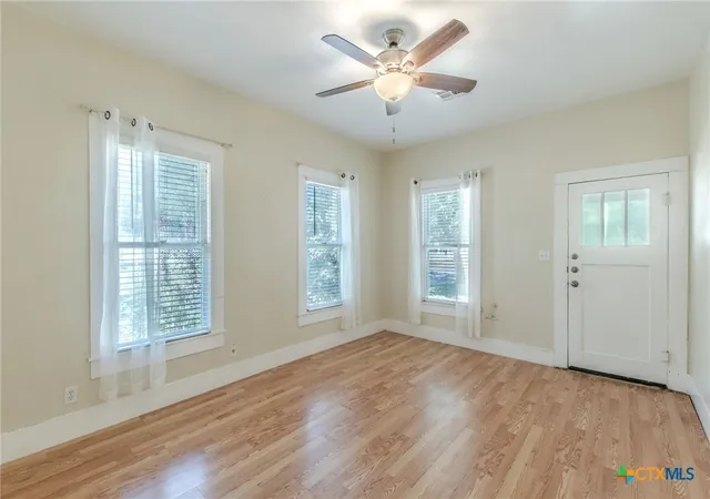 Photo 3 of Single family home for sale at 738 N Wall St, Belton, TX 76513 | MLS# 622558 | Listing updated on 2026-10-06