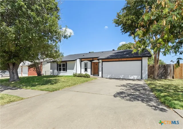 Photo 1 of Single family home for sale at 2100 Eisenhower Dr, Killeen, TX 76543 | MLS# 622308 | Listing updated on 2026-09-12