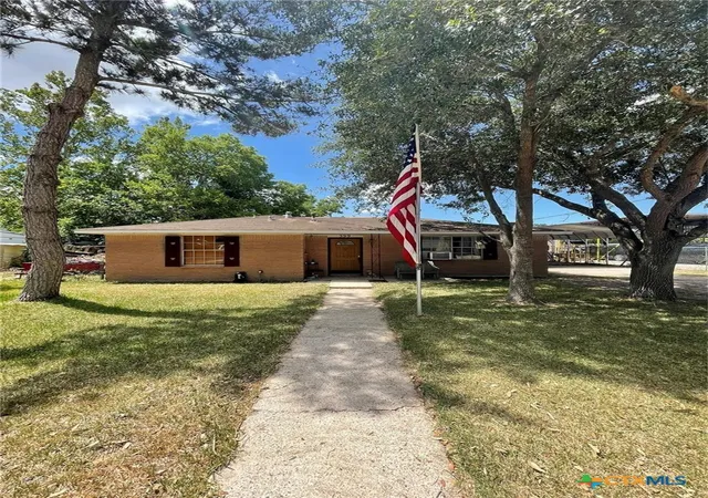 Photo 1 of Single family home for sale at 399 Pecan St, Lolita, TX 77971 | MLS# 622857 | Listing updated on 2026-08-19