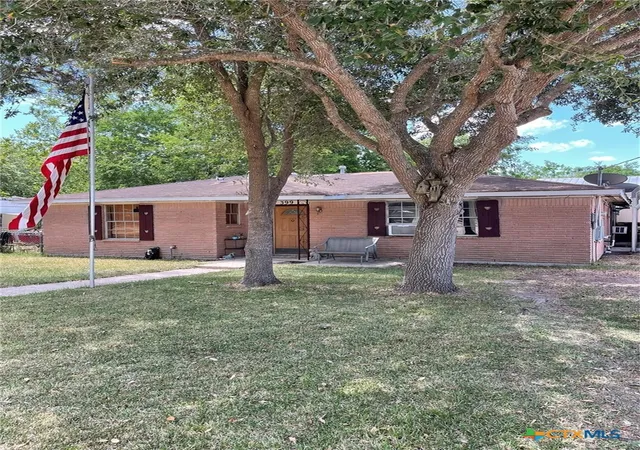 Photo 2 of Single family home for sale at 399 Pecan St, Lolita, TX 77971 | MLS# 622857 | Listing updated on 2026-08-19