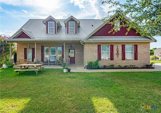 Photo 3 of Single family home for sale at 9122 Stinnett Ml Rd, Salado, TX 76571 | MLS# 622750 | Listing updated on 2026-09-11