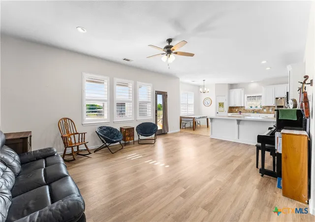 Photo 4 of Single family home for sale at 9122 Stinnett Ml Rd, Salado, TX 76571 | MLS# 622750 | Listing updated on 2026-09-11