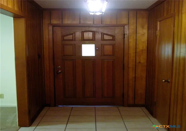 Photo 2 of Single family home for sale at 406 Sherwood Dr, Victoria, TX 77901 | MLS# 622898 | Listing updated on 2026-08-19