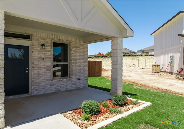 Listing Photo 4 - Condo for sale in building located at 513 Adley Ave, Copperas Cove, TX 76522