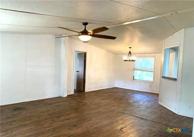 Photo 3 of Manufactured home for sale at 590 Lee St, Victoria, TX 77905 | MLS# 622893 | Listing updated on 2026-09-12