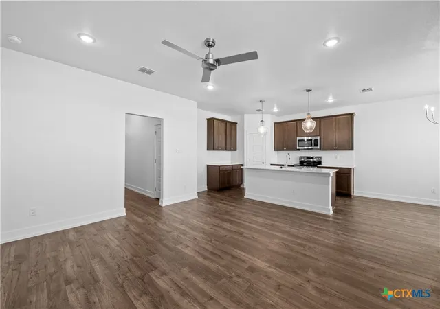 Photo 2 of Sale Pending at 417 Mustang Loop, Nolanville, TX 76559 | MLS# 622858 | Listing updated on 2026-08-31