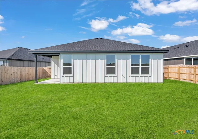 Photo 2 of Sale Pending at 425 Mustang Loop, Nolanville, TX 76559 | MLS# 622871 | Listing updated on 2026-08-19