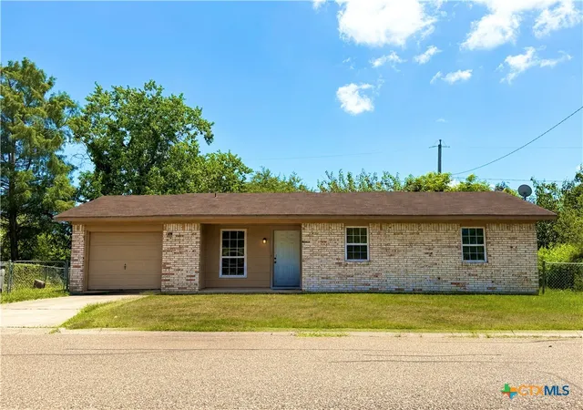 Photo 1 of Single family home for sale at 3602 Cypress St, Victoria, TX 77901 | MLS# 622911 | Listing updated on 2026-08-19