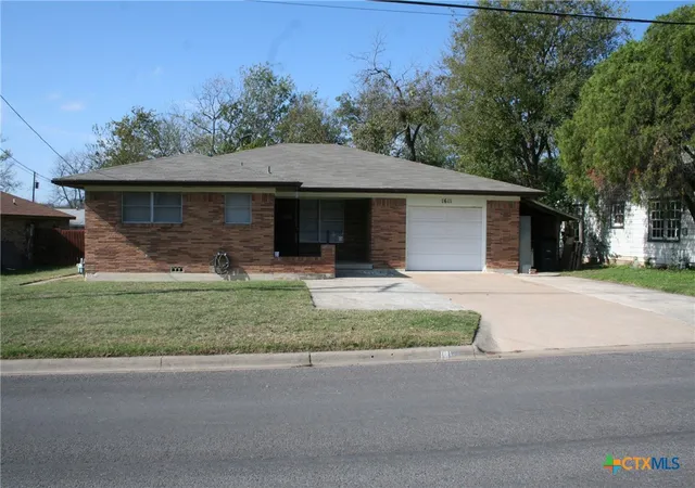 Photo 1 of Single family home for sale at 1611 N 10th Street, Killeen, TX 76541 | MLS# 622913 | Listing updated on 2026-08-18