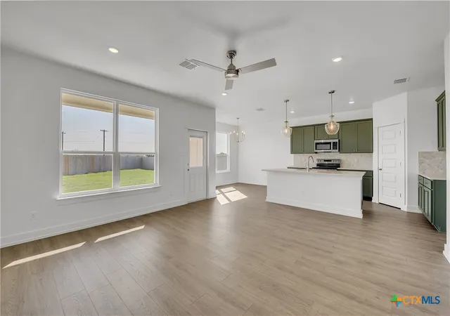 Photo 3 of Single family home for sale at 119 Grand Cyn Dr, Copperas Cove, TX 76522 | MLS# 622897 | Listing updated on 2026-09-01