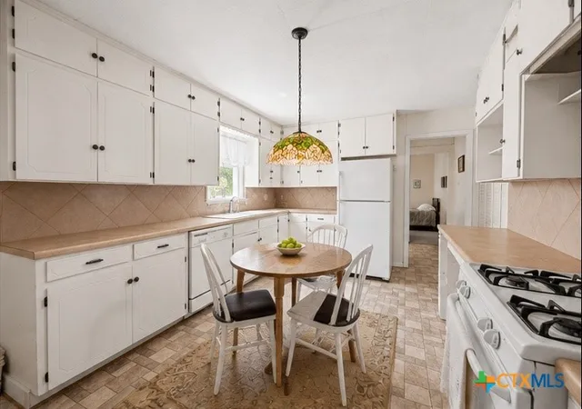 Photo 3 of Single family home for sale at 1011 N 15th Street, Temple, TX 76501 | MLS# 622919 | Listing updated on 2026-09-16