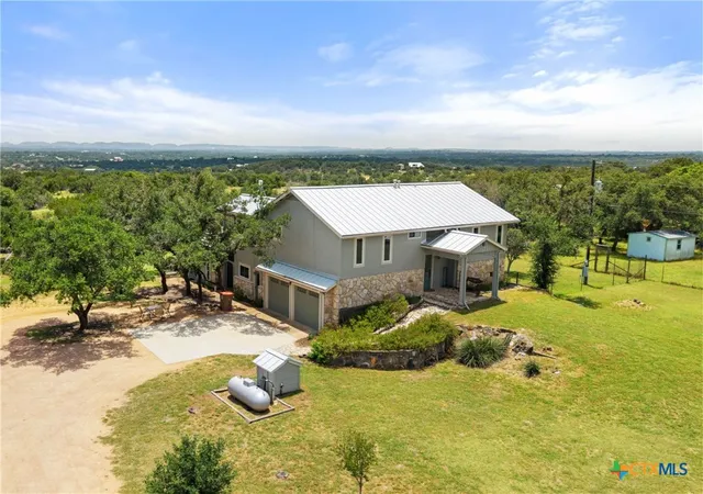 Photo 2 of Single family home for sale at 143 Oak Ln, Johnson City, TX 78636 | MLS# 622916 | Listing updated on 2026-08-19