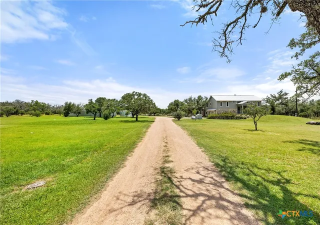 Photo 3 of Single family home for sale at 143 Oak Ln, Johnson City, TX 78636 | MLS# 622916 | Listing updated on 2026-08-19