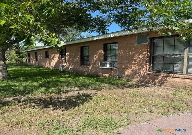 Photo 2 of Single family home for sale at 4 Kathy St, Victoria, TX 77905 | MLS# 622918 | Listing updated on 2026-08-26