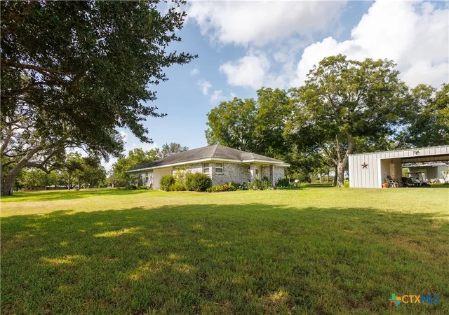 Photo 3 of Single family home for sale at 4945 Fm 531, Yoakum, TX 77995 | MLS# 622054 | Listing updated on 2026-09-10