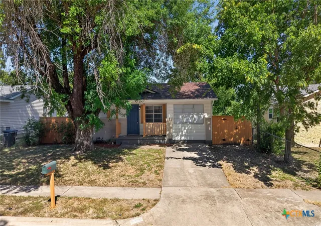 Photo 3 of Single family home for sale at 1007 San Antonio St, Killeen, TX 76541 | MLS# 622742 | Listing updated on 2026-08-18