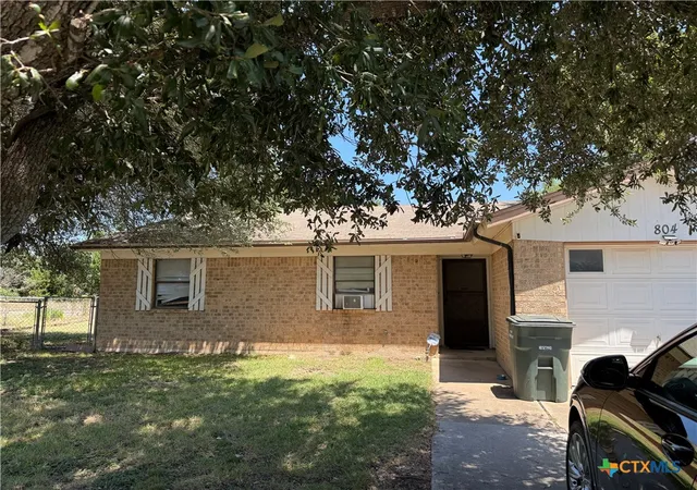 Photo 2 of Single family home for sale at 804 Kelly Cir, Copperas Cove, TX 76522 | MLS# 622478 | Listing updated on 2026-08-18