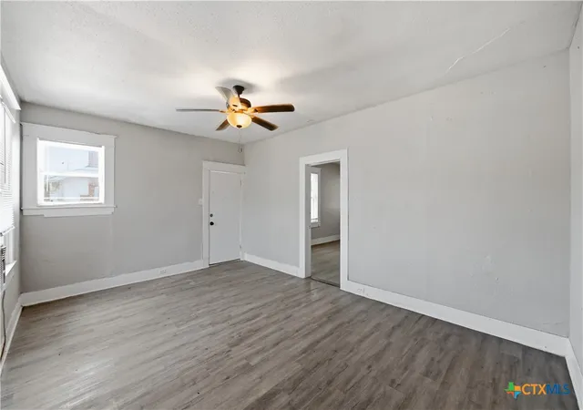 Photo 3 of House for sale at 214 E Huff Ave, San Antonio, TX 78214 | MLS# 622976 | Listing updated on 2026-08-19