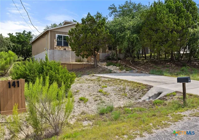 Photo 1 of Single family home for sale at 141 Cody Ct, Canyon Lake, TX 78133 | MLS# 622977 | Listing updated on 2026-08-19