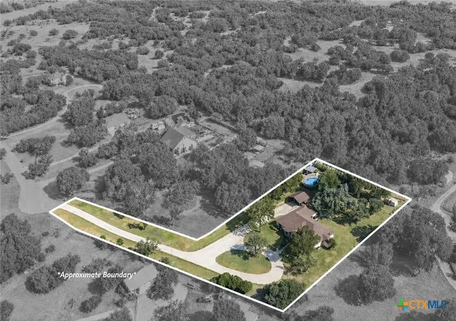 Photo 2 of Single family home for sale at 125 Cir Vista Dr, Gatesville, TX 76528 | MLS# 620883 | Listing updated on 2026-08-22