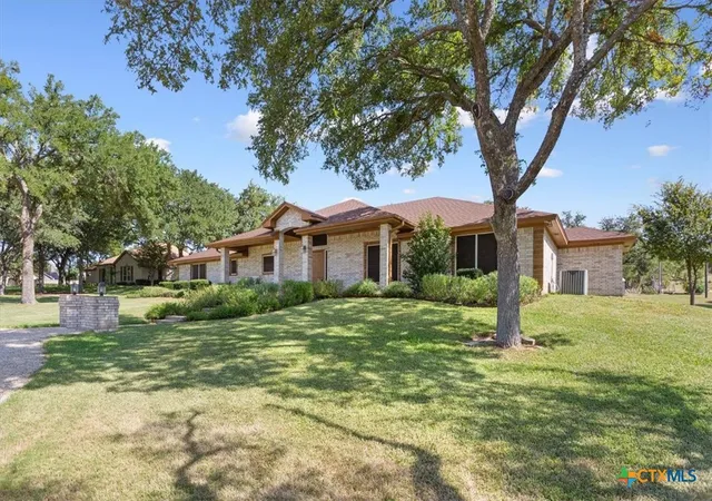 Photo 4 of Single family home for sale at 125 Cir Vista Dr, Gatesville, TX 76528 | MLS# 620883 | Listing updated on 2026-08-22
