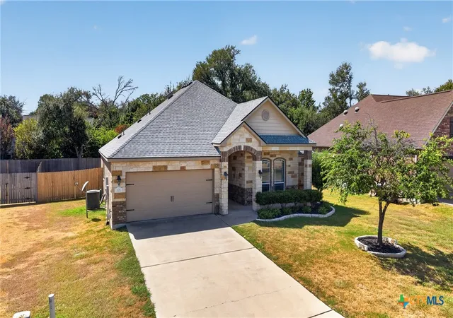 Photo 3 of Single family home for sale at 274 Chering Dr, Belton, TX 76513 | MLS# 622822 | Listing updated on 2026-09-03