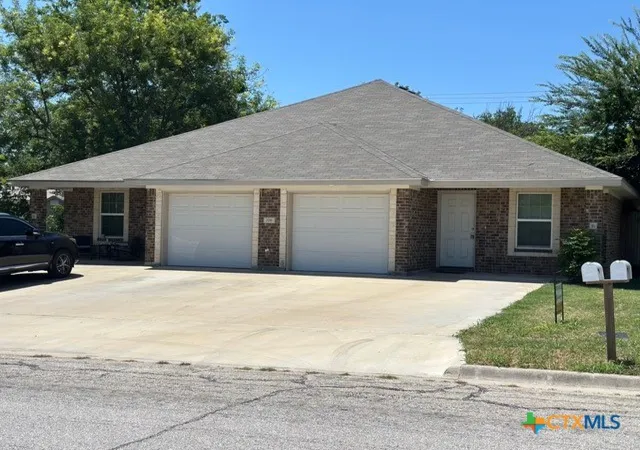 Photo 2 of Multi family home for sale at 206 W Beeline Ln, Harker Heights, TX 76548 | MLS# 622986 | Listing updated on 2026-08-24