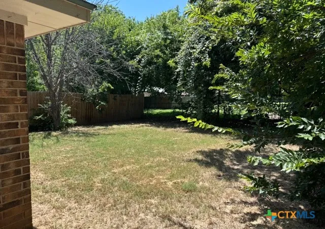 Listing Photo 4 - Condo for sale in building located at 206 W Beeline Ln, Harker Heights, TX 76548
