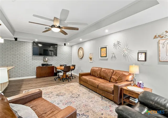 Photo 2 of Single family home for sale at 413 Salisbury Ln, Victoria, TX 77904 | MLS# 623065 | Listing updated on 2026-09-11