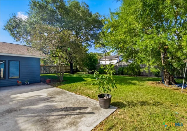 Photo 30 of Single family home for sale at 413 Salisbury Ln, Victoria, TX 77904 | MLS# 623065 | Listing updated on 2026-09-11