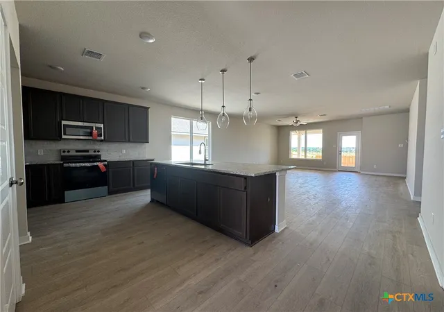 Photo 3 of Sale Pending at 210 Thoroughbred Trl, Nolanville, TX 76559 | MLS# 623100 | Listing updated on 2026-09-14