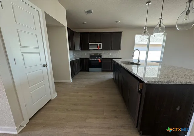 Photo 3 of Sale Pending at 210 Thoroughbred Trl, Nolanville, TX 76559 | MLS# 623100 | Listing updated on 2026-09-14