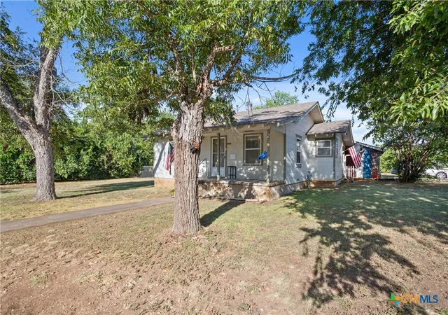 Photo 2 of Single family home for sale at 2301 Herrington St, Belton, TX 76513 | MLS# 622864 | Listing updated on 2026-10-01