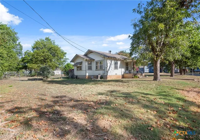 Photo 3 of Single family home for sale at 2301 Herrington St, Belton, TX 76513 | MLS# 622864 | Listing updated on 2026-10-01