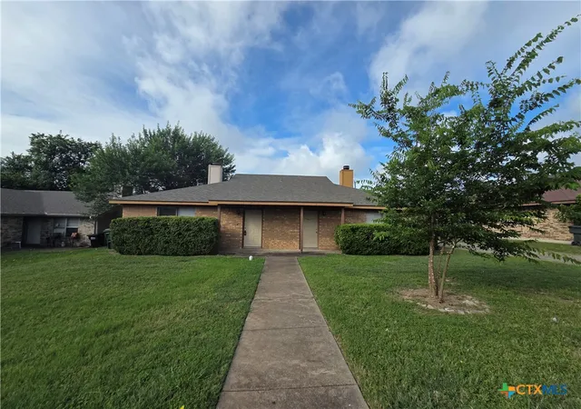 Photo 1 of Multi family home for sale at 2405 Patrick Henry St, Temple, TX 76504 | MLS# 621116 | Listing updated on 2026-08-20