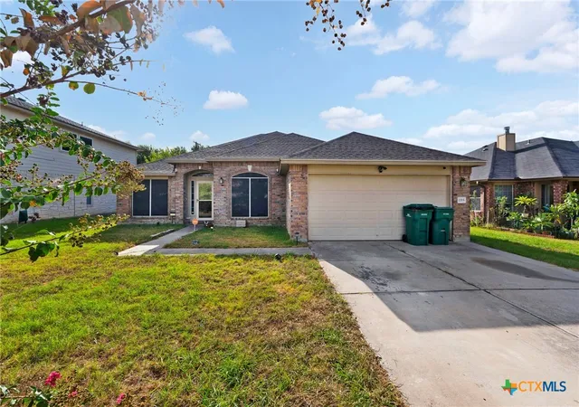 Photo 2 of Single family home for sale at 2215 Memory Ln, Harker Heights, TX 76548 | MLS# 622912 | Listing updated on 2026-09-16