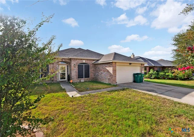 Photo 3 of Single family home for sale at 2215 Memory Ln, Harker Heights, TX 76548 | MLS# 622912 | Listing updated on 2026-09-16