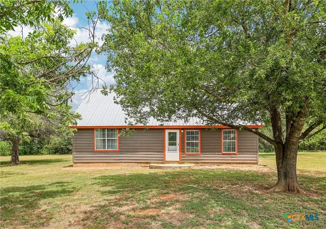 Photo 1 of Single family home for sale at 122 Dodd Preston, Elgin, TX 78621 | MLS# 623122 | Listing updated on 2026-08-20