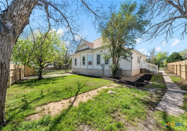 Photo 4 of Single family home for sale at 112 W Ave I, Temple, TX 76504 | MLS# 623185 | Listing updated on 2026-10-02