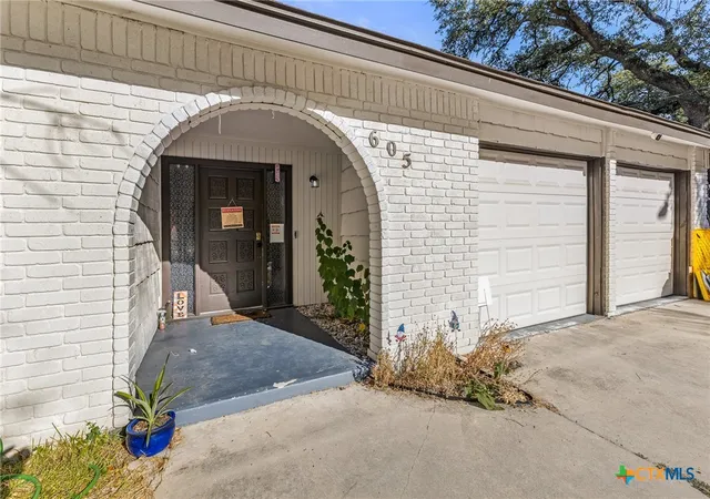 Photo 3 of Single family home for sale at 605 N Main St, Nolanville, TX 76559 | MLS# 623146 | Listing updated on 2026-09-08