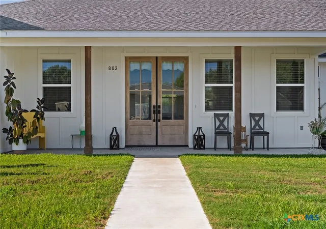 Photo 3 of Single family home for sale at 802 Celestial Ln, Edna, TX 77957 | MLS# 623192 | Listing updated on 2026-08-20