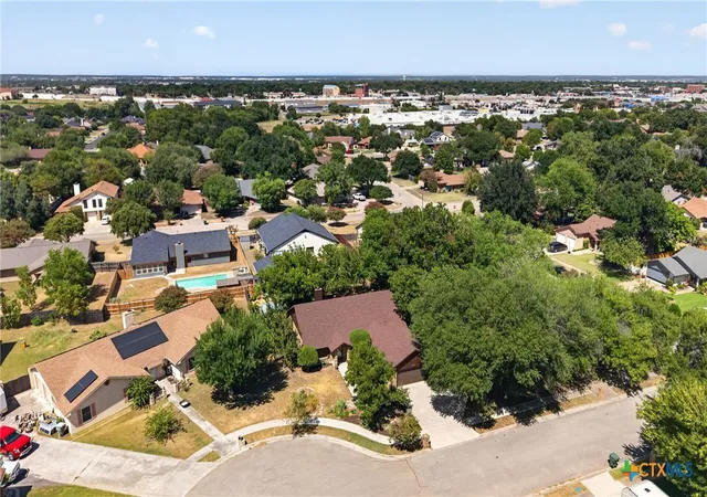 Photo 4 of Single family home for sale at 605 Bream Cir, Killeen, TX 76542 | MLS# 623237 | Listing updated on 2026-09-11