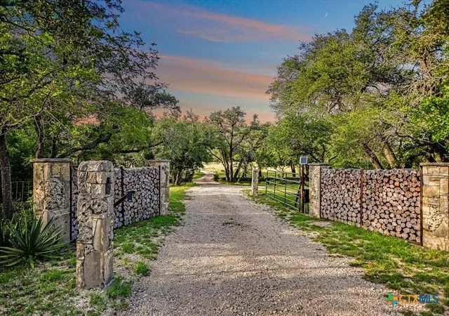 Photo 1 of Single family home for sale at 4301 Lone Man Mountain Rd, Wimberley, TX 78676 | MLS# 623253 | Listing updated on 2026-09-04