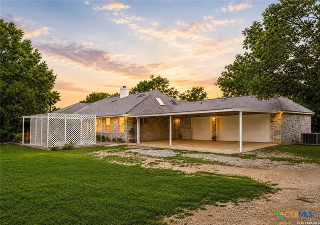 Photo 4 of Single family home for sale at 123 Elk Ridge, Canyon Lake, TX 78133 | MLS# 621987 | Listing updated on 2026-09-18