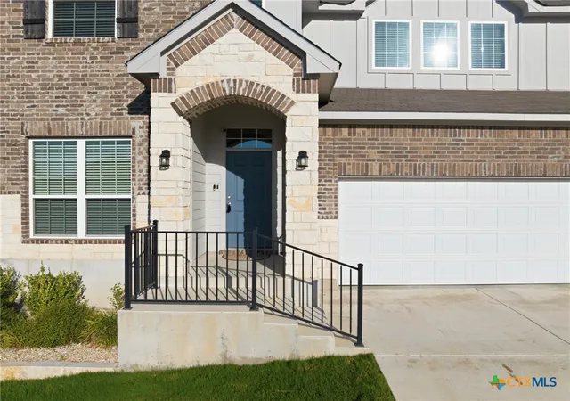 Photo 3 of Sale Pending at 2034 Cutleaf Dr, Temple, TX 76502 | MLS# 623231 | Listing updated on 2026-10-05