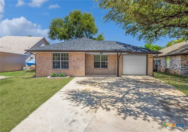 Photo 1 of Sale Pending at 1107 E Ave M, Belton, TX 76513 | MLS# 623283 | Listing updated on 2026-09-02