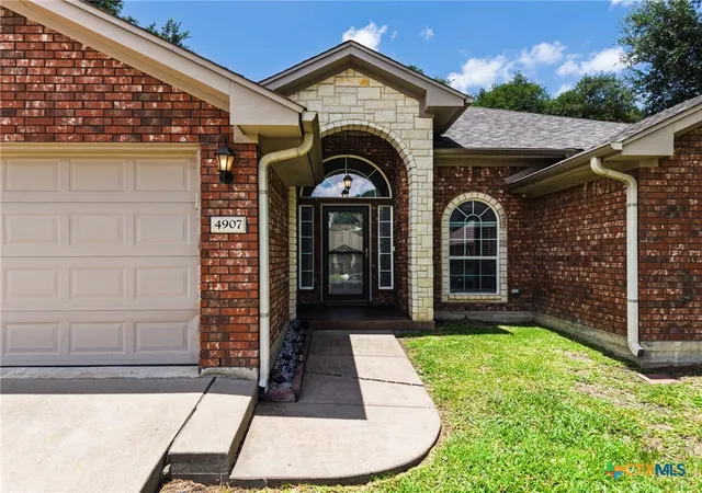 Photo 2 of Sale Pending at 4907 Hammerstone Trl, Killeen, TX 76542 | MLS# 623303 | Listing updated on 2026-09-09
